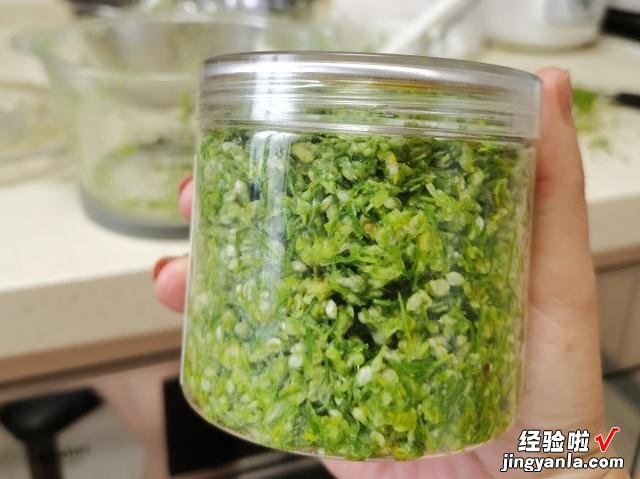 腌韭菜花，只加盐不好吃！多放2种食材，鲜香味美，放一年不变质