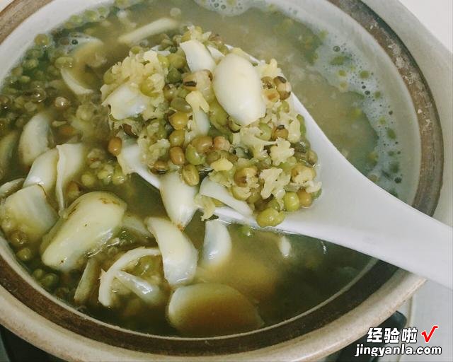 绿豆熬汤配什么最好?教你6种不一样的做法,营养丰富,消暑解渴