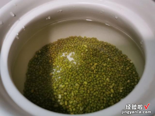 绿豆熬汤配什么最好?教你6种不一样的做法,营养丰富,消暑解渴