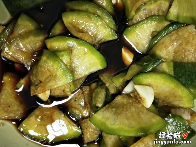 10月碰到此菜别心软，一次囤上30斤，腌起来慢慢吃，开胃解腻