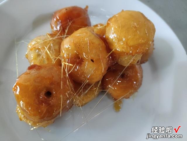做拔丝香蕉,应该用水拔还是油拔?记住这个配方和顺序,一次成功