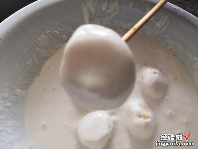 做拔丝香蕉,应该用水拔还是油拔?记住这个配方和顺序,一次成功