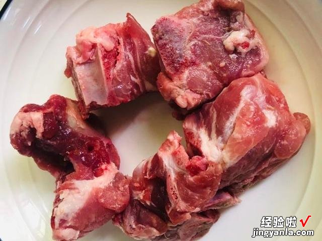 广东老火靓汤的3种做法，用料精确到克，营养滋补，竟显岭南风味