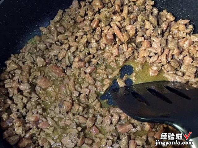 家中自制牛肉酱，秘制配方，手把手教你，夹馒头卷饼拌面吃啥都香