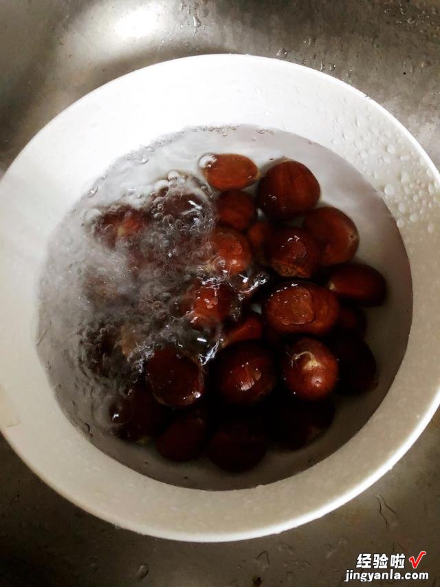 这才是水煮板栗的正确做法!比糖炒栗子好吃,皮脆易剥,香甜可口