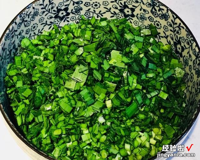 老师傅分享素三鲜水饺，做法简单，个个有大虾仁，鲜嫩营养又多汁