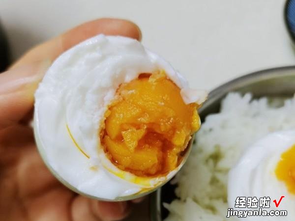 咸鸭蛋的传统做法,不裹泥不裹盐,28天流油起沙,个个咸香入味