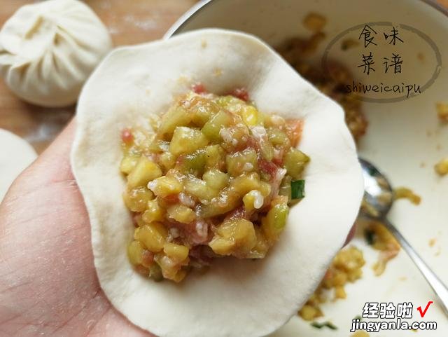 ?适合秋天吃的3种包子馅,时令蔬菜一块钱一斤,错过要等明年了
