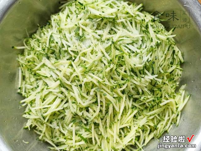 中秋团圆吃饺子,教你6种馅的调法,鲜嫩多汁,都是家人爱吃的味