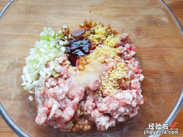 中秋团圆吃饺子,教你6种馅的调法,鲜嫩多汁,都是家人爱吃的味