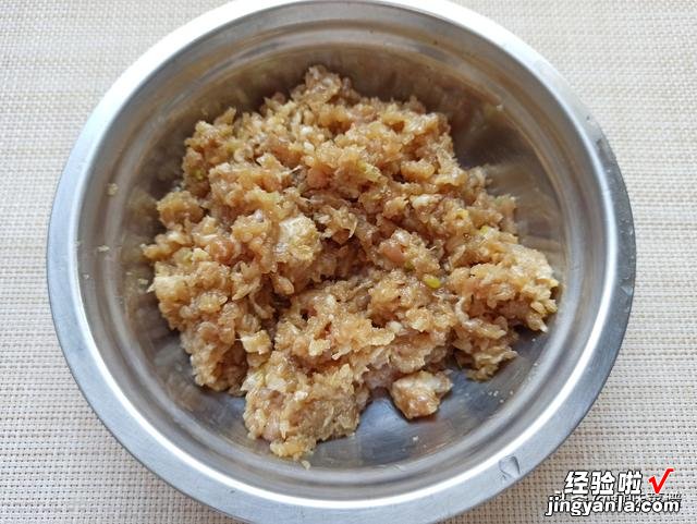 中秋团圆吃饺子,教你6种馅的调法,鲜嫩多汁,都是家人爱吃的味