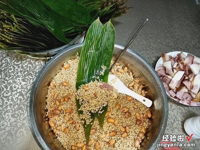 不查不知道，原来粽子的口味有这么多，有荤有素，你吃过哪几种？