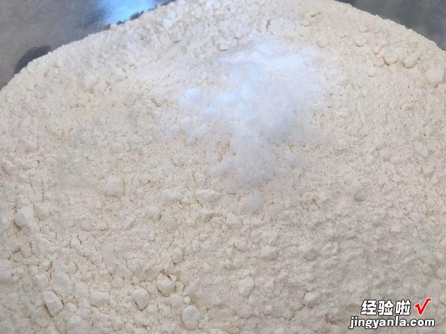 豇豆猪肉包子这样调馅，鲜香扑鼻，好吃不油腻，老公一顿能吃5个