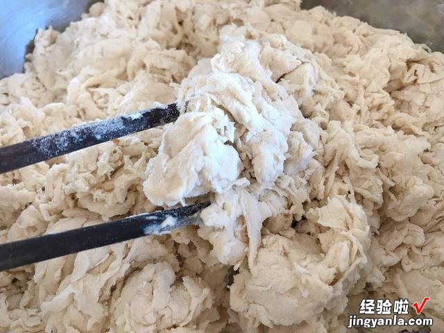 豇豆猪肉包子这样调馅，鲜香扑鼻，好吃不油腻，老公一顿能吃5个