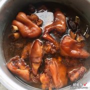 学习卤猪蹄，5种香料要放对，头香尾香连接，猪蹄软烂香嫩没腥味