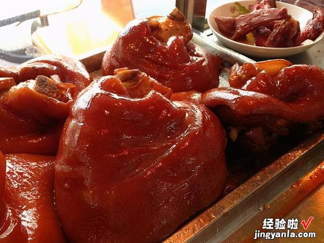 遍布深圳大街小巷的“猪脚饭”，原来还藏着这样的故事，让人心疼