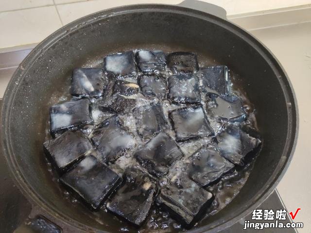 爱吃臭豆腐的要收藏，这酱汁配方价值600元，学会了可以自己摆摊