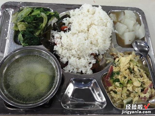 为什么很多工厂食堂，学校食堂的饭菜，工人学生们都反应很难吃？