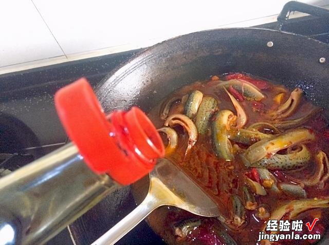泥鳅要不要掏内脏?很多人搞不明白,为了家人的健康,不妨看一看