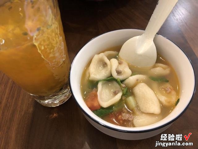 这道山西的特色面食，比刀削面好喝，口感筋道滑嫩，看着就流口水