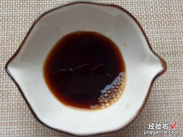 年夜饭精选6道凉拌菜，做法简单，清口解腻，端上桌一会儿就光盘