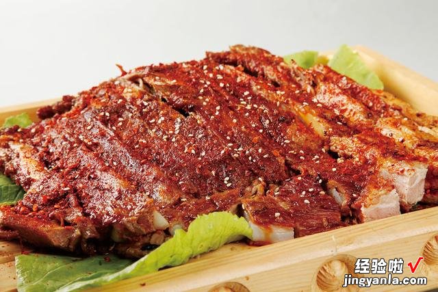 北方人常说:“来点硬菜啊”?到底什么才是硬菜,南方人很不理解