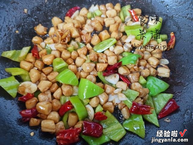 4道适合年夜饭的家庭小炒,做法简单,鲜香美味,下酒下饭都好吃