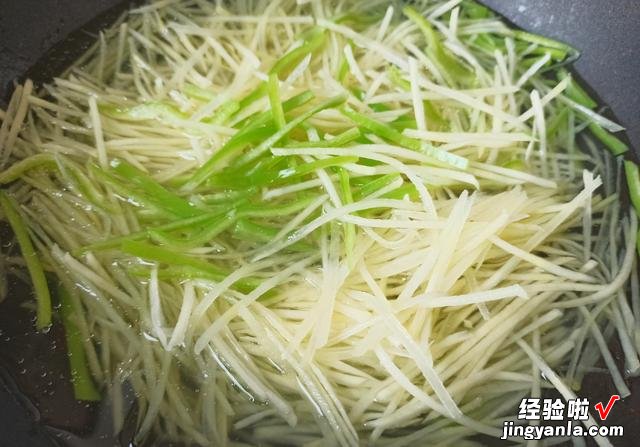 年夜饭精选6道凉拌菜，步骤简单，好吃下饭还解腻，刚上桌就光盘