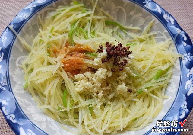 年夜饭精选6道凉拌菜，步骤简单，好吃下饭还解腻，刚上桌就光盘