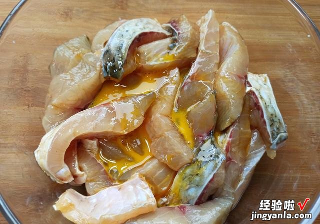 除夕夜,年夜饭必备的4道“硬”菜,款待家人朋友,脸上倍有面子
