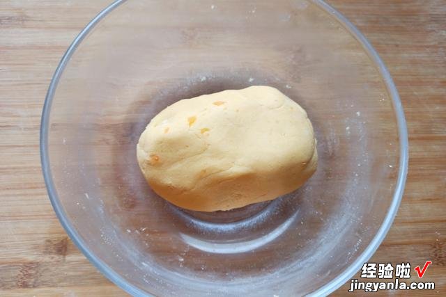 过年必备的3种炸丸子,地瓜、萝卜和猪肉,外酥里嫩,凉了也不硬