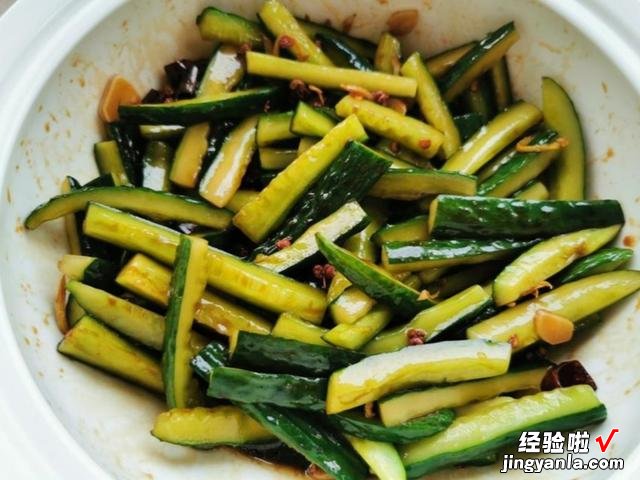 冬天最受欢迎的5种蔬菜,一次腌20斤,冬天慢慢吃,解腻又下饭