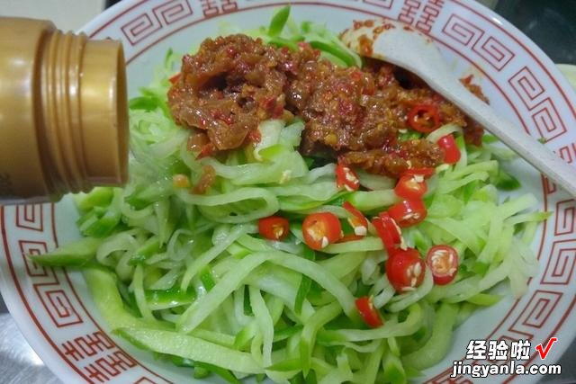 冬天最受欢迎的5种蔬菜,一次腌20斤,冬天慢慢吃,解腻又下饭