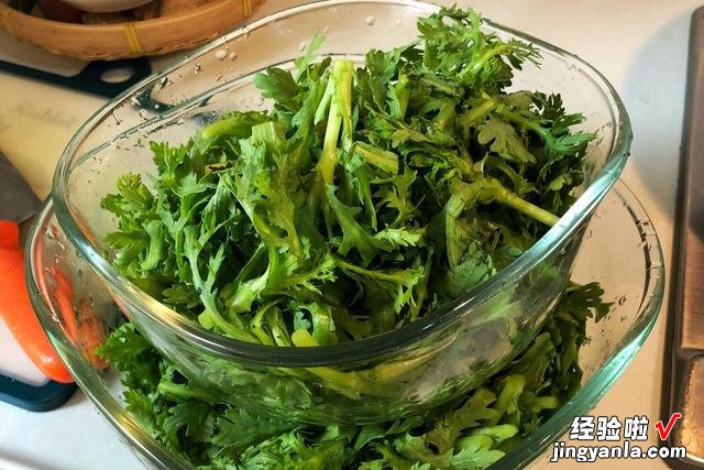 特别适合冬天吃的一道蒸菜,鲜香美味,5分钟出锅,营养还不上火
