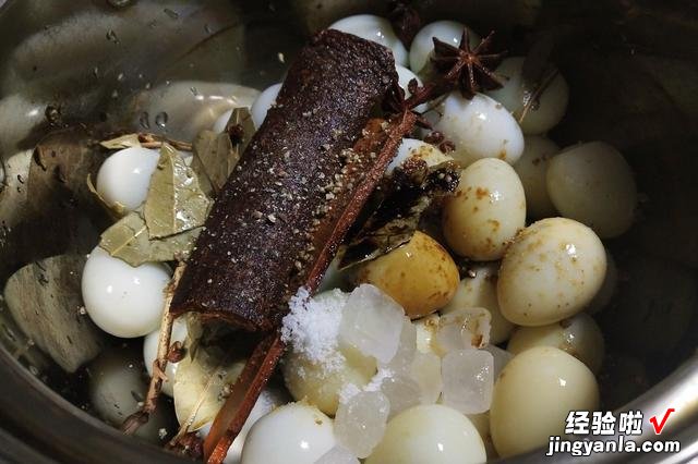 五香鹌鹑蛋的简单做法,香味浓郁,用料精确到克,学会可以开店了