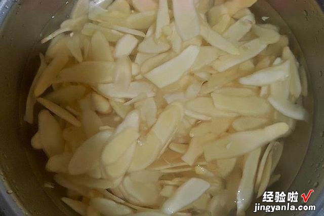 冬天必备小零食,手脚冰凉就吃它,每天来两块,驱寒暖胃顺利过冬