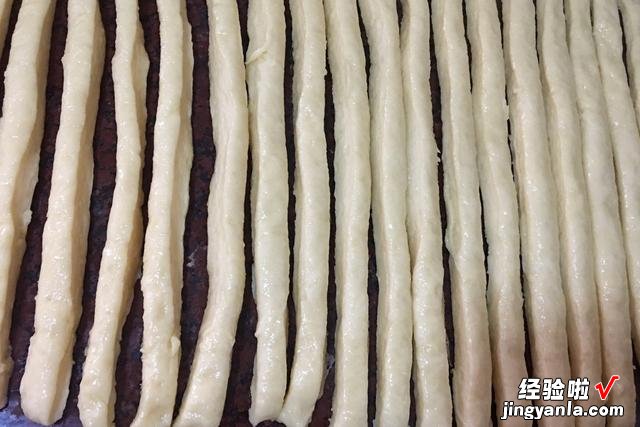 想吃麻花不用买，教你奶香大麻花的做法，外酥内软，新手一看就会