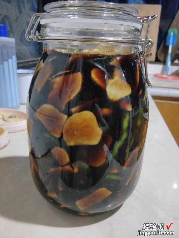 农村有种菜叫“鬼子姜”,最适合冬季腌着吃,开胃下饭,微甜不辣