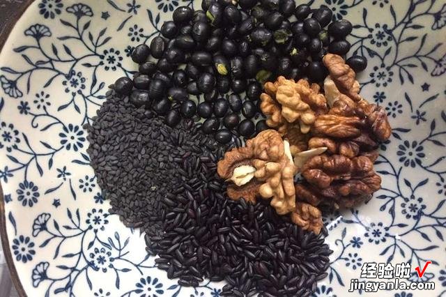 家有破壁机的要收藏，教你6道早餐食谱，顺滑香甜，比喝豆浆舒服