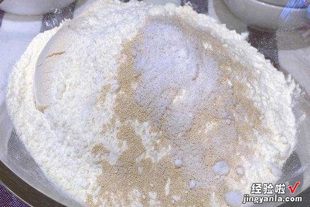 如何在晚上发面早上用?教你冷藏发酵,一学就会,馒头烙饼特好吃