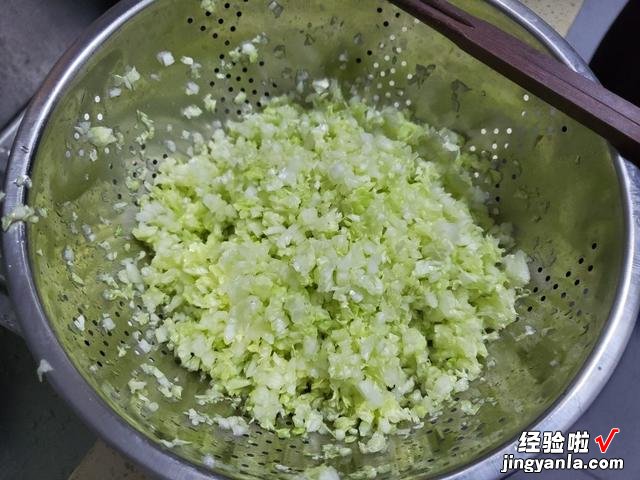 立冬吃饺子，教你5款饺子馅的调法，个个鲜嫩多汁，老公连吃三盘