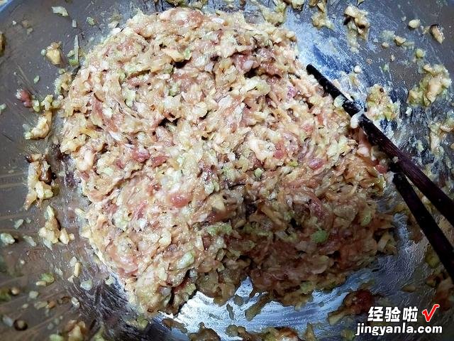 立冬吃饺子，教你5款饺子馅的调法，个个鲜嫩多汁，老公连吃三盘