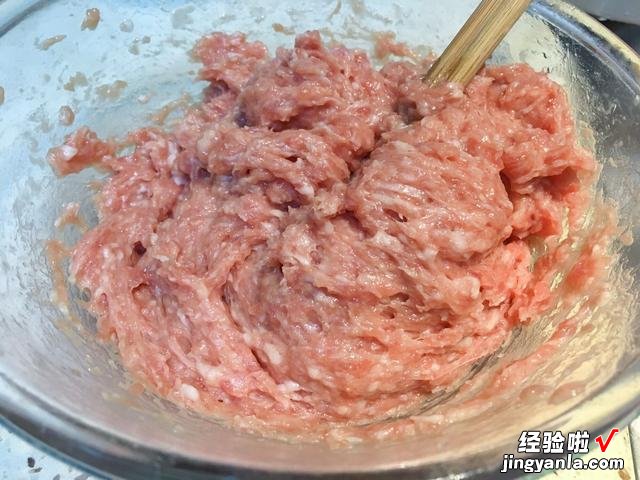 立冬吃饺子，教你5款饺子馅的调法，个个鲜嫩多汁，老公连吃三盘