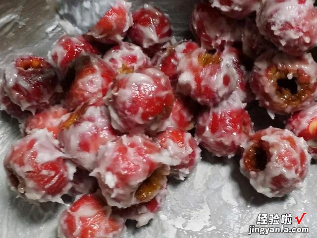 山楂糖雪球的做法，酸甜开胃助消化，孩子们爱吃，满满的童年味道