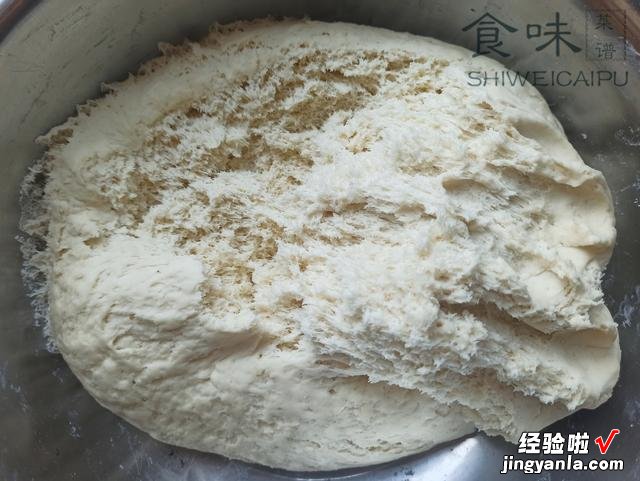 蒸馒头的8个小技巧，面与酵母比例是关键，掌握小技巧，一次成功