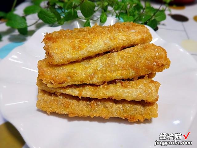 炸鱼面糊怎么调？用面粉还是淀粉，教你正确做法，外酥里嫩没腥味