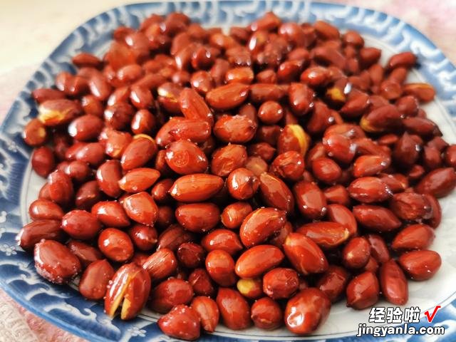 北方人最爱的6道下酒菜,咸香美味,端上桌后,酒量小也能喝半斤