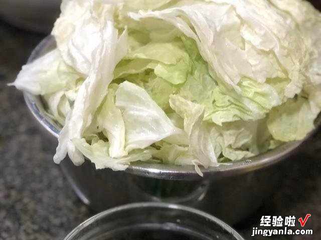 只有北方农村才有的大锅菜,有肉有菜百吃不厌,城里人几乎没吃过