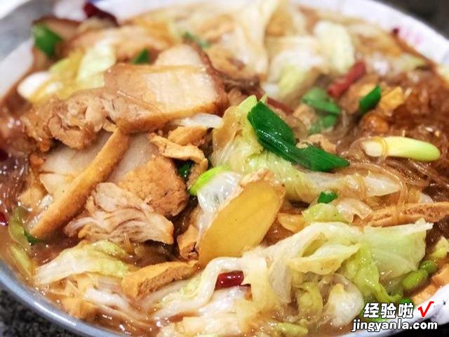 只有北方农村才有的大锅菜,有肉有菜百吃不厌,城里人几乎没吃过