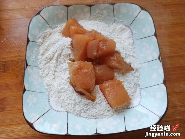 为什么肯德基的鸡米花好吃？原来腌肉有技巧，香脆入味，口感酥香